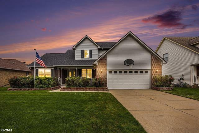 Property Photo:  37375 Sienna Oaks Drive  MI 48047 