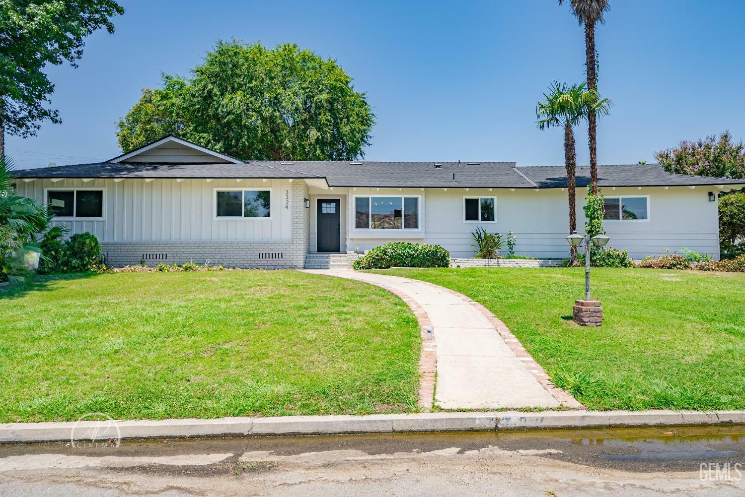 Property Photo: 3324 Jade Avenue CA 93306