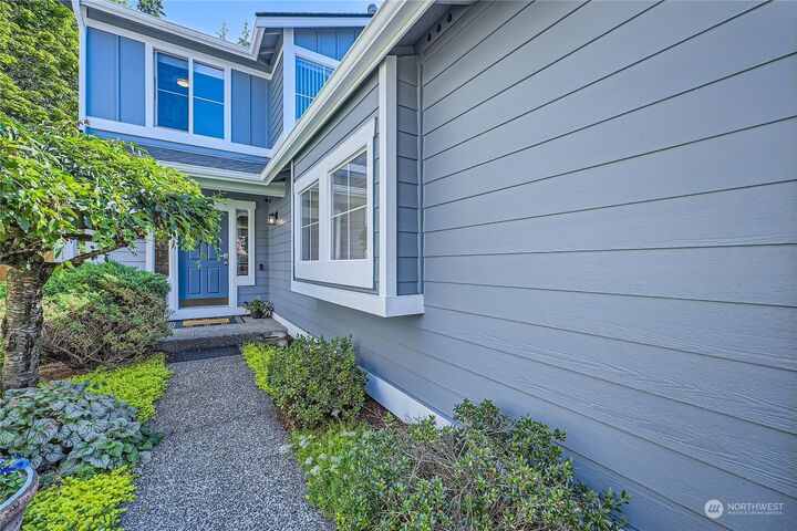 Property Photo:  827 176th Place SW  WA 98037 