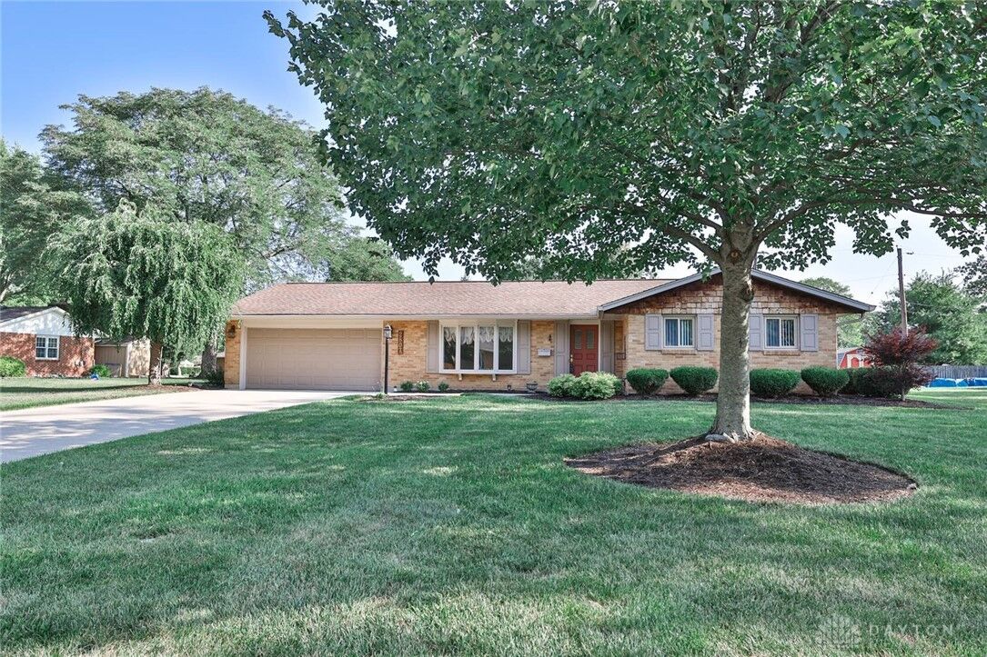 Property Photo: 2807 Shetterly Lane OH 45440
