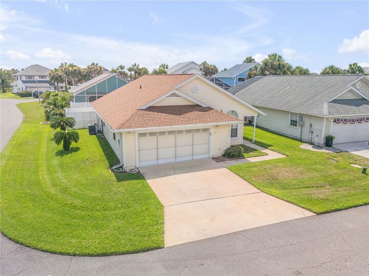 Property Photo:  14 Nantucket Lane  FL 32137 