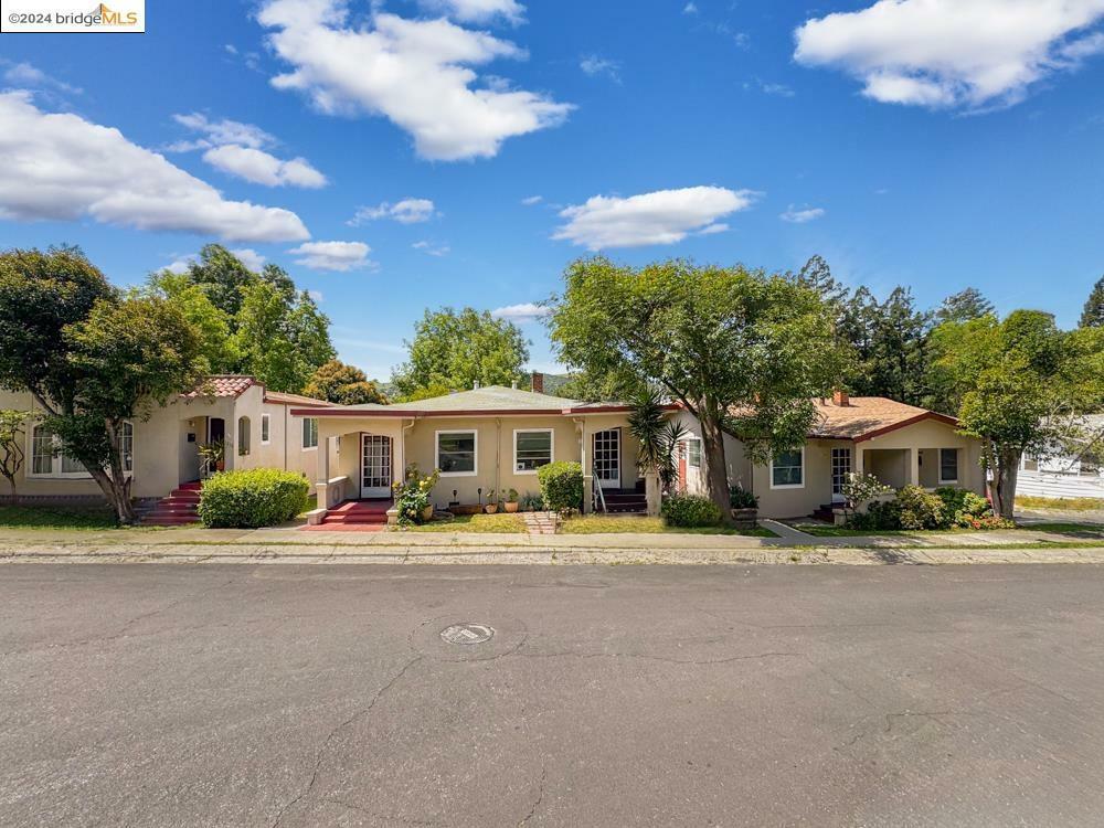 Property Photo:  1212 Willow St  CA 94595 