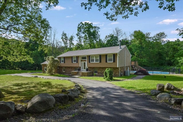 Property Photo:  54 Tintle Road  NJ 07405 