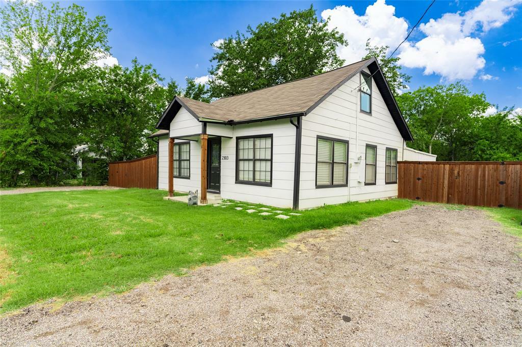 Property Photo:  2303 First Street  TX 75135 