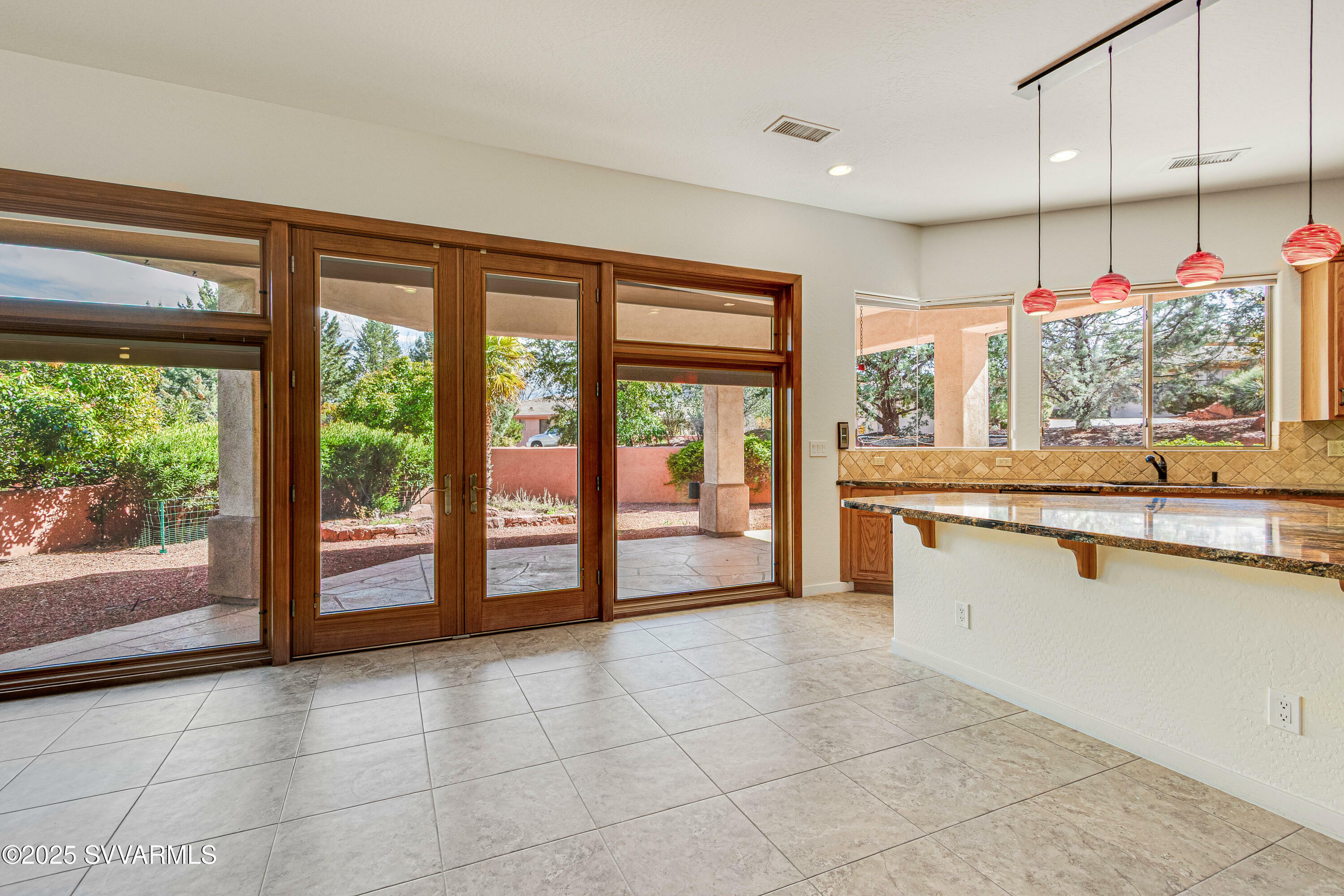 Property Photo: 100 W Bighorn Court AZ 86351