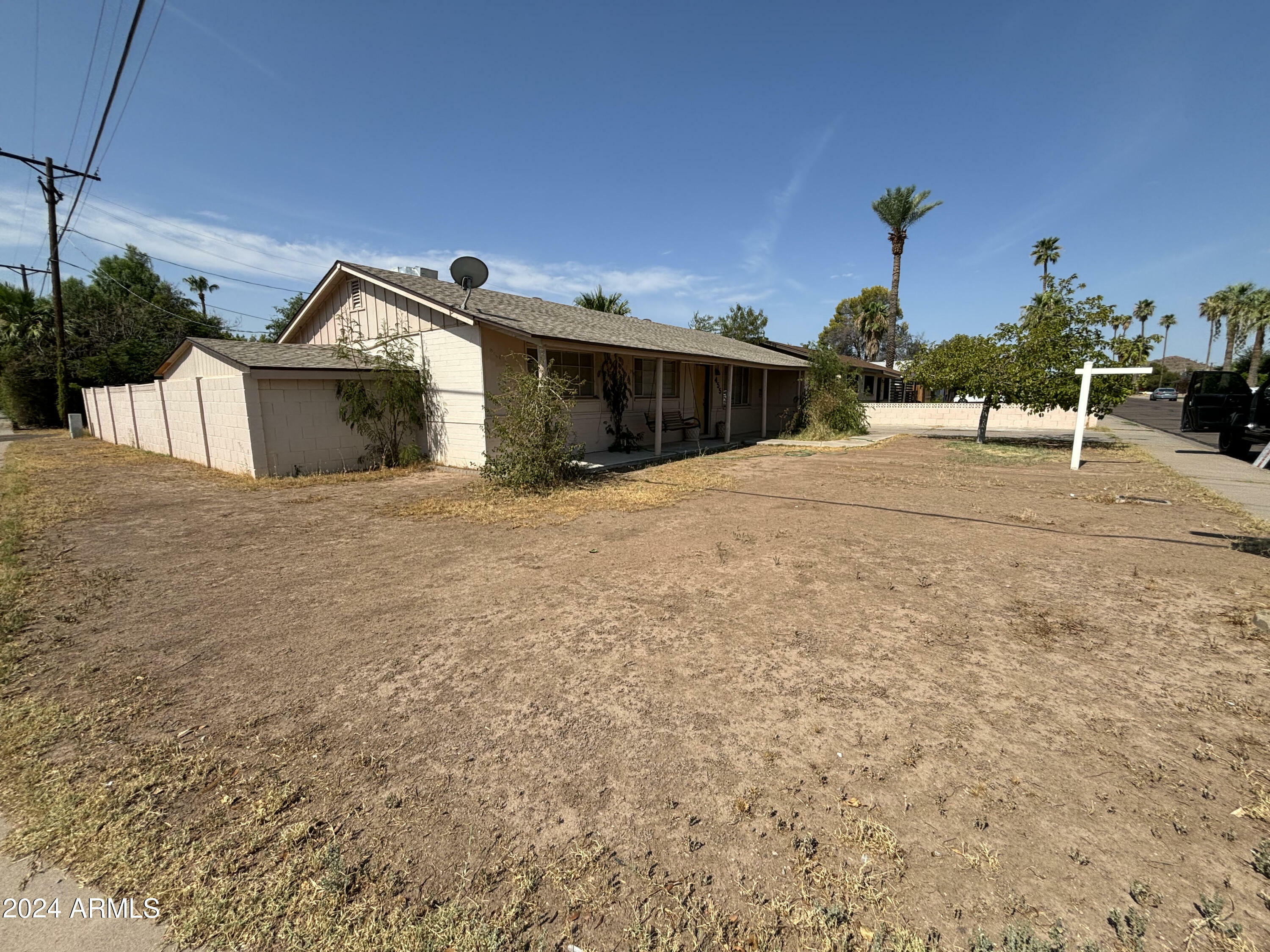 Property Photo:  455 E Garfield Street  AZ 85288 