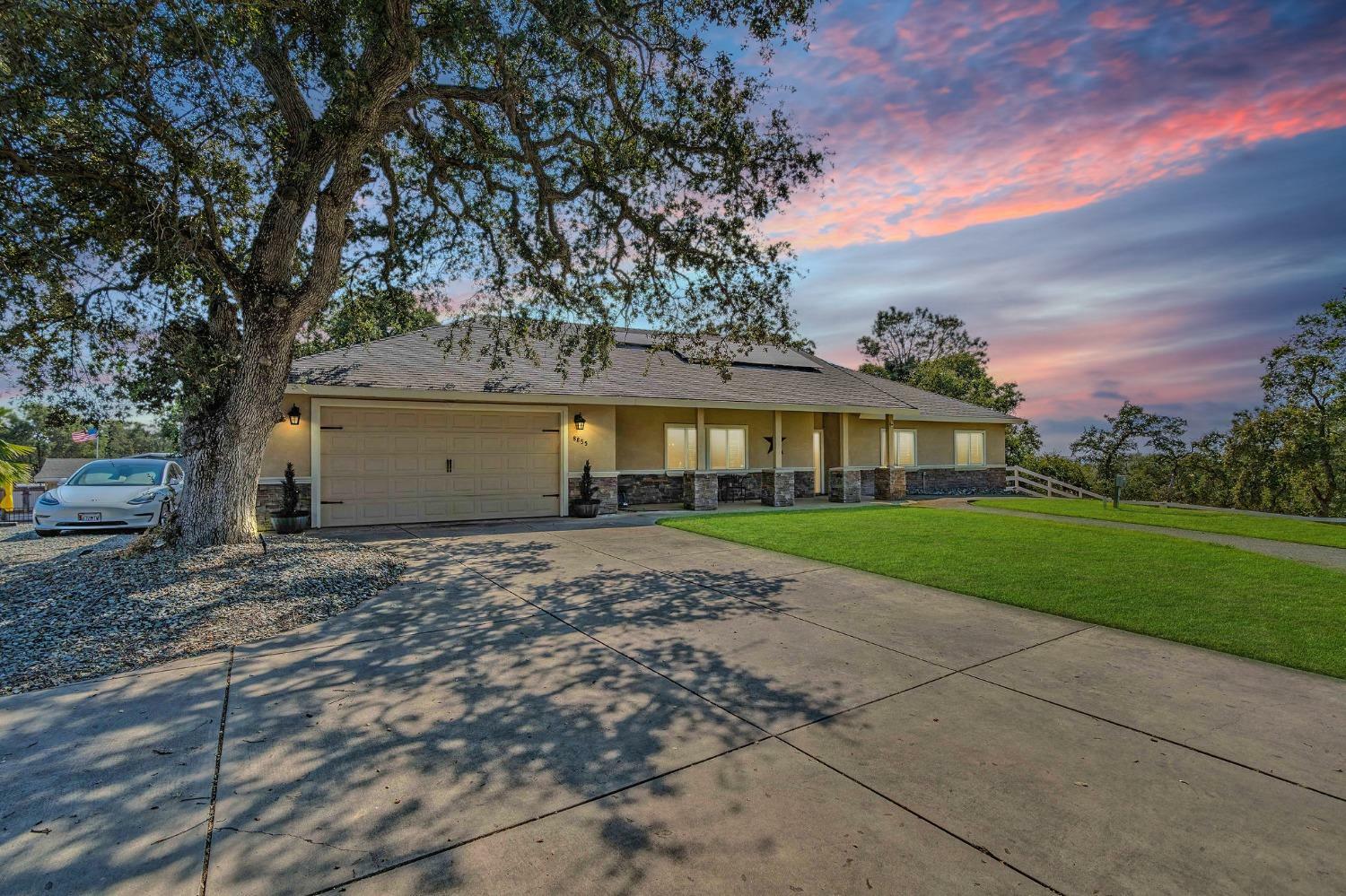 Property Photo:  8855 Honda Lane  CA 95252 