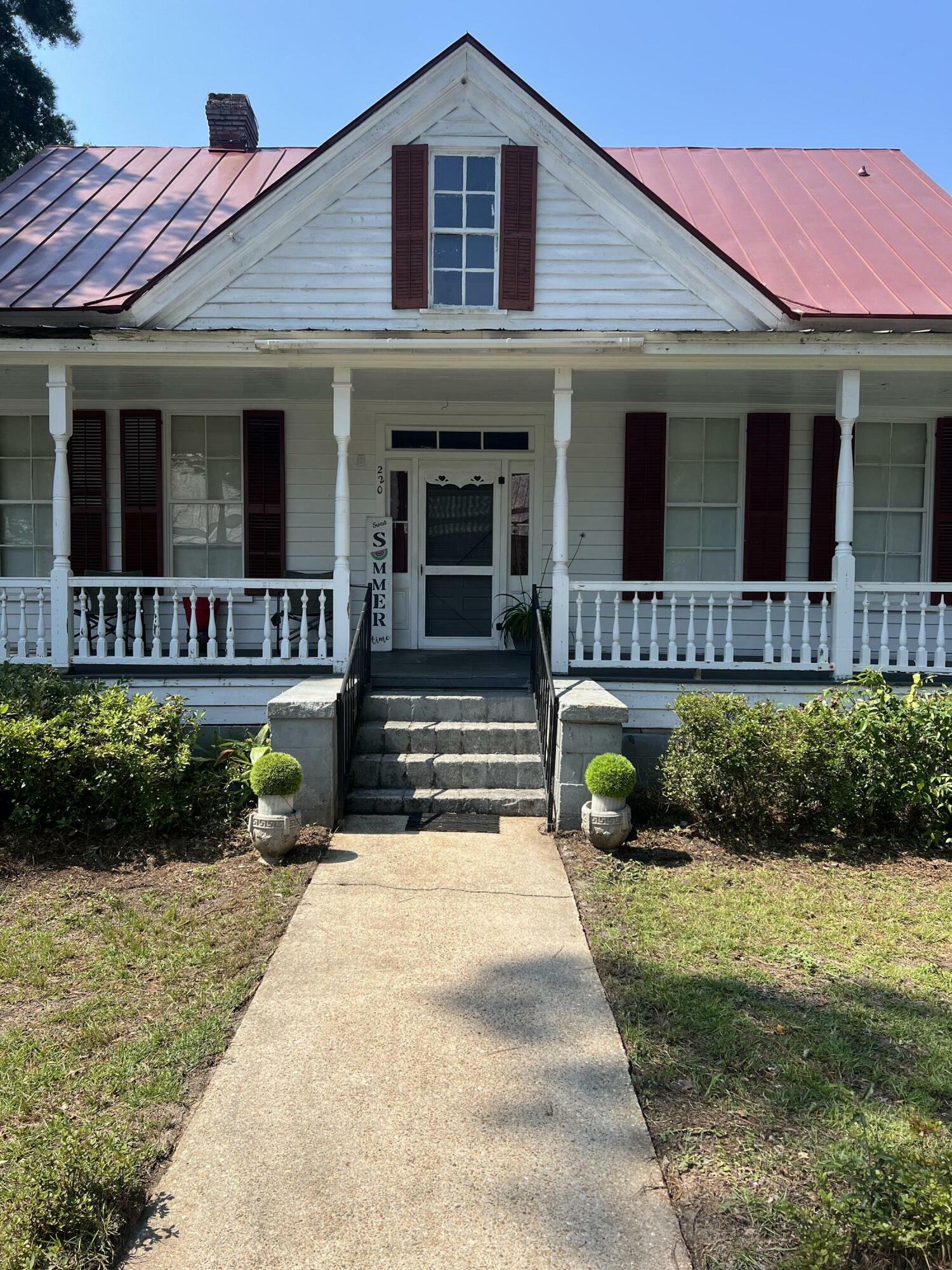 Property Photo:  220 Black Street  SC 29488 