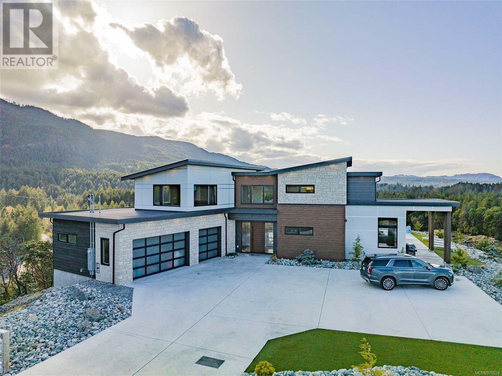 Property Photo:  3230 Ferguson Road  BC V9R 6W8 