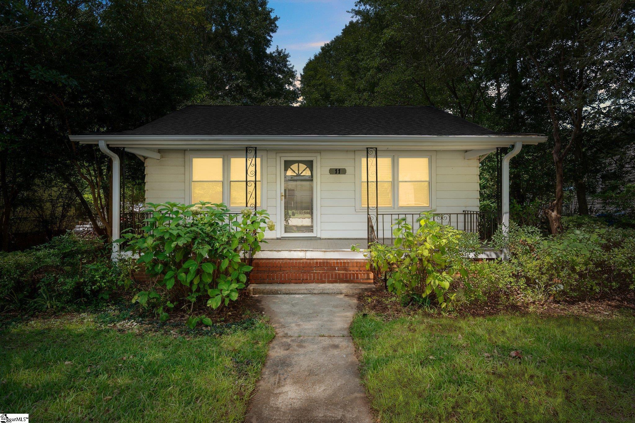 Property Photo: 11 Brooks Avenue SC 29617