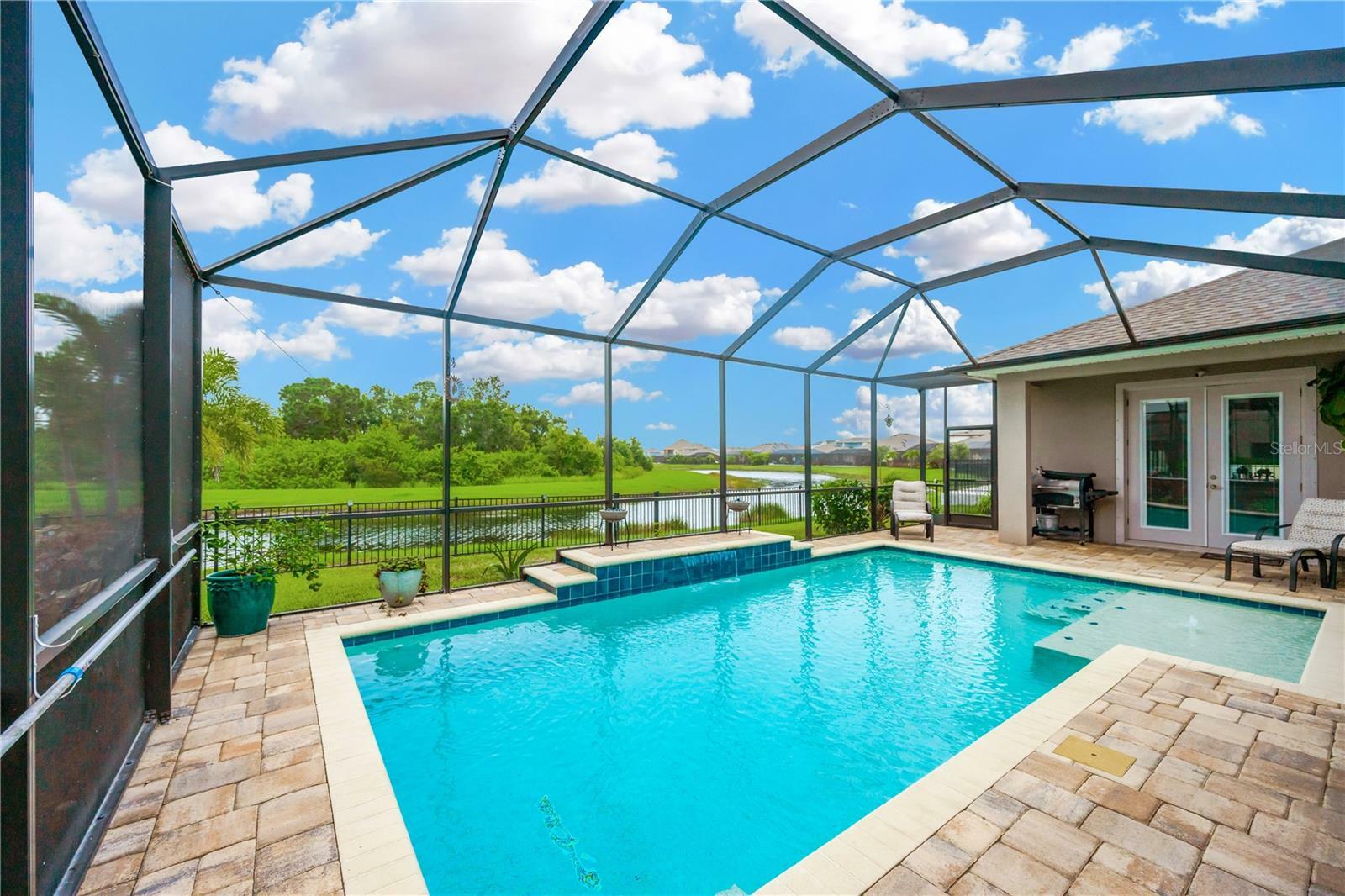 Property Photo:  7513 Paradiso Drive  FL 33572 