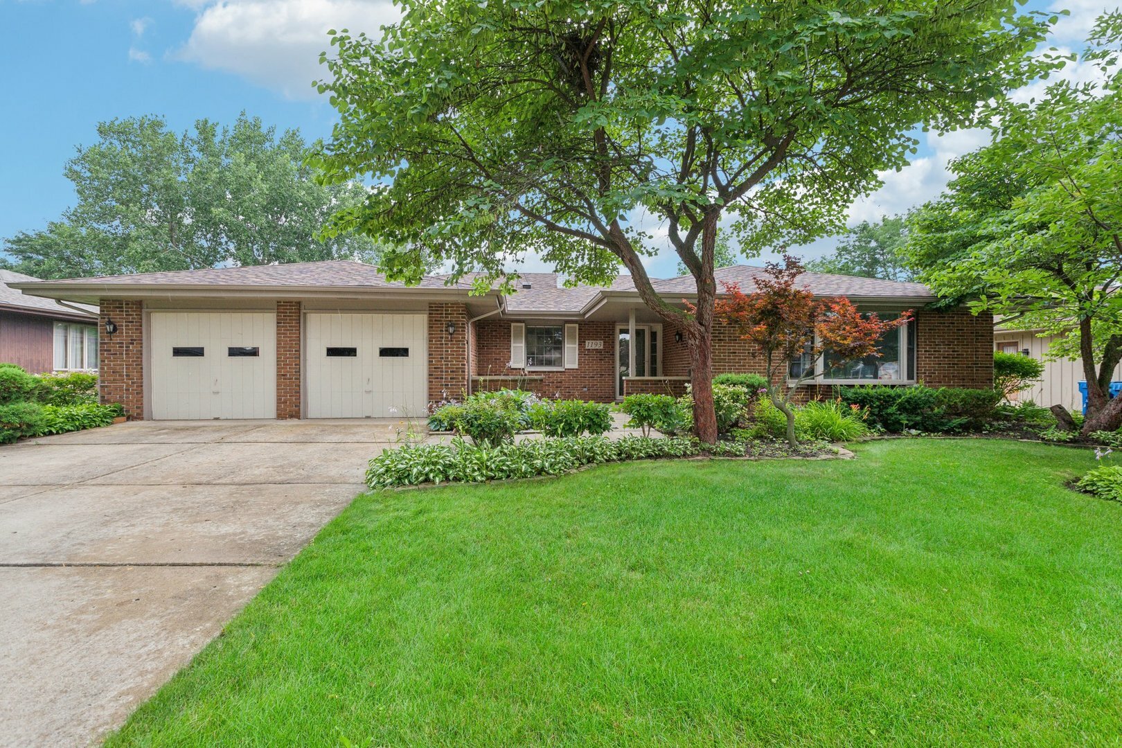 Property Photo:  1193 Lynnfield Lane  IL 60103 