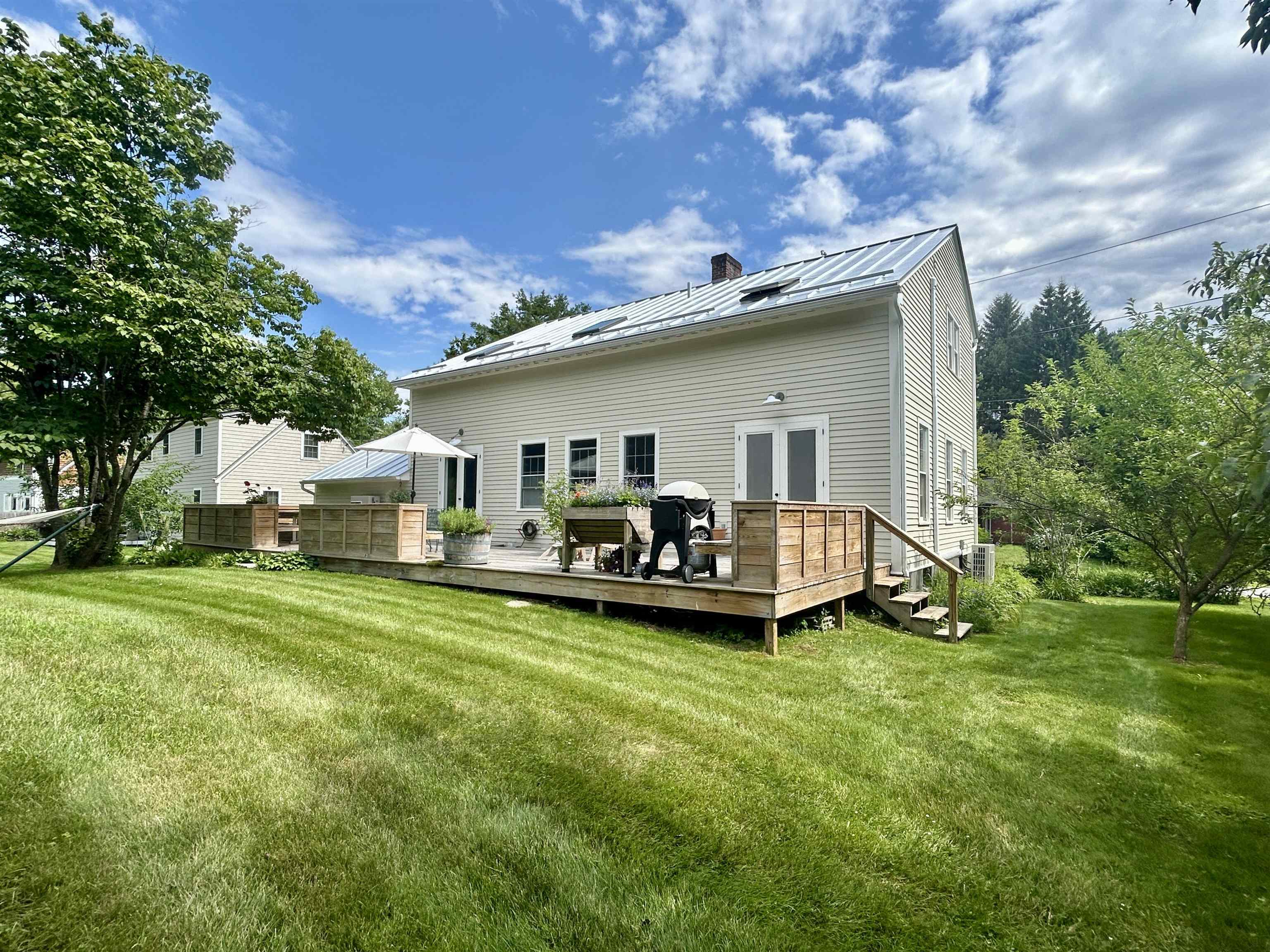 Property Photo:  39 Carpenter Street  VT 05055 