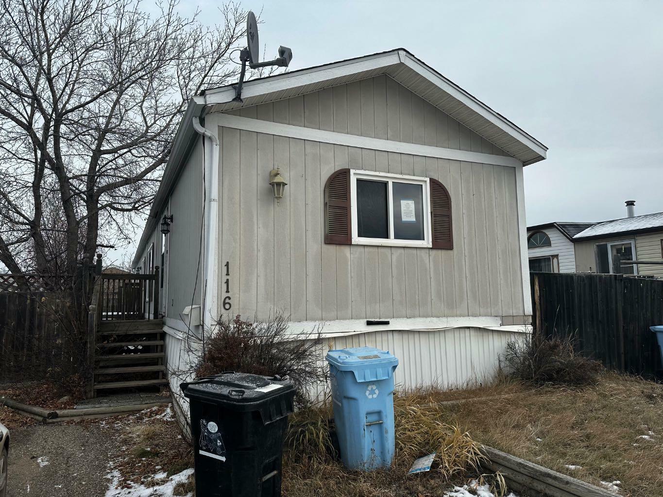 Property Photo:  116 Cokerill Crescent  AB T9K 2J3 