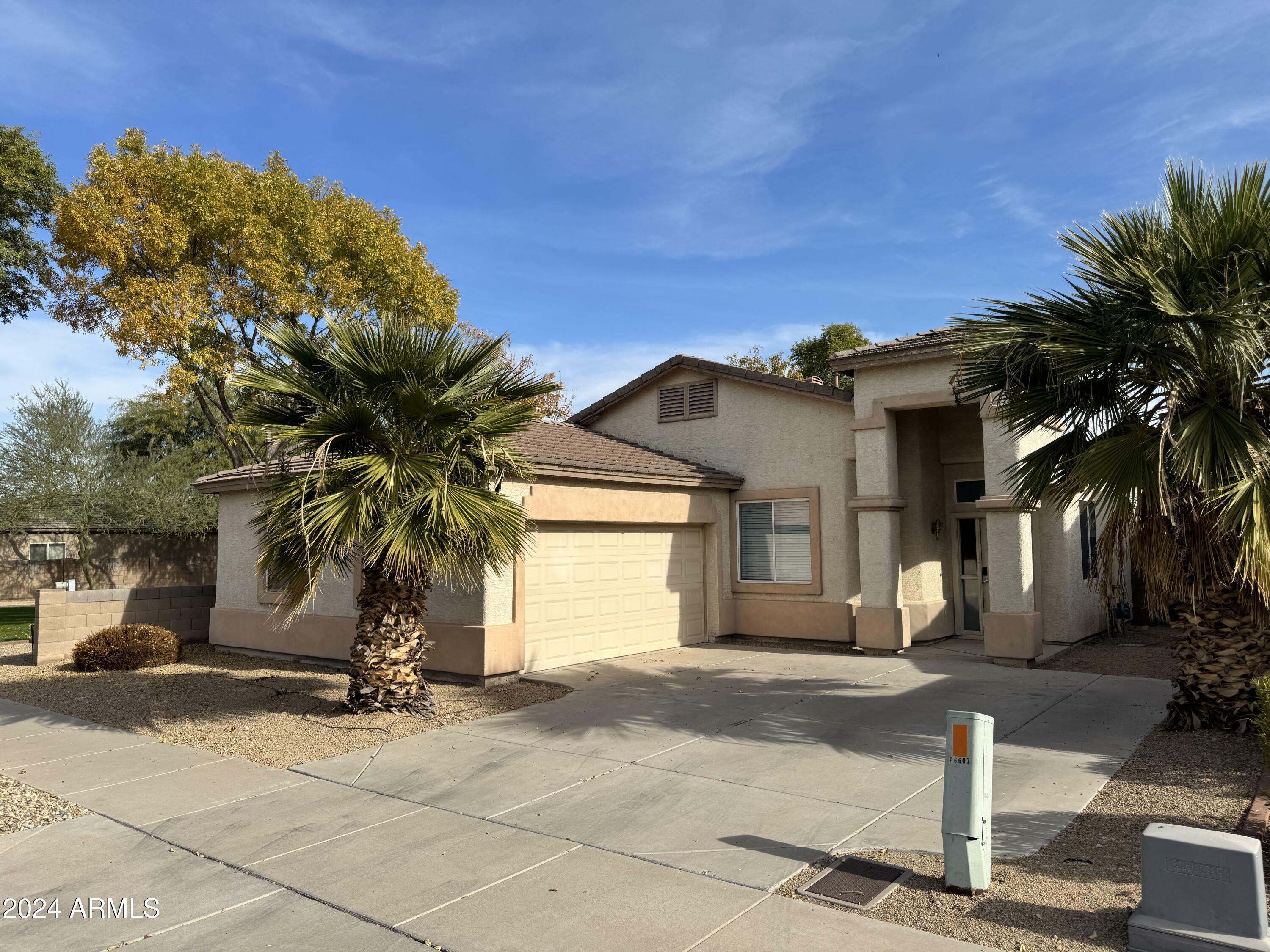 Property Photo: 6607 S 5th Place AZ 85042