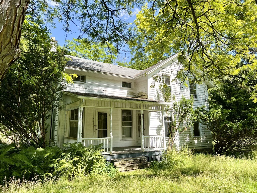 Property Photo:  40 Mill Street  NY 14882 