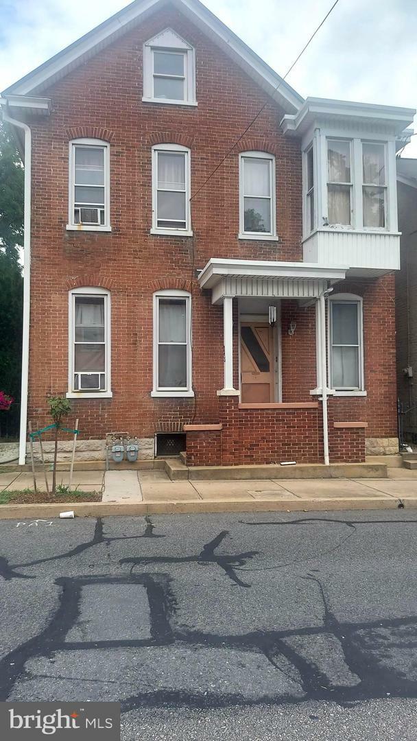 Property Photo: 345 E Queen Street PA 17201