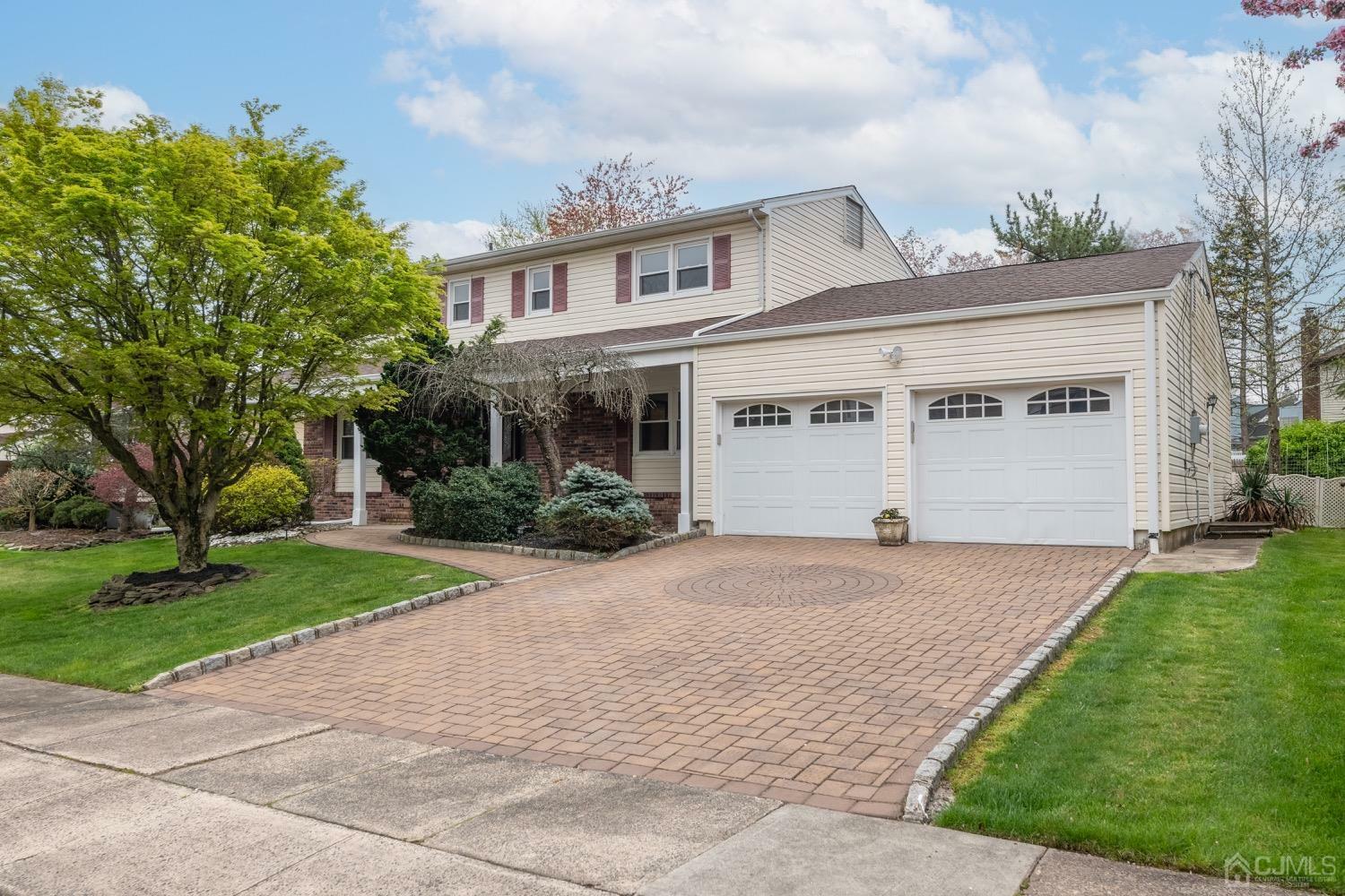 Property Photo:  195 Tyroler Avenue  NJ 08820 