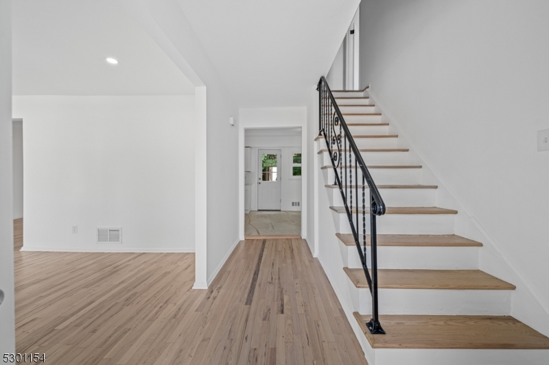 Property Photo:  709 Woodland Ave  NJ 07062 