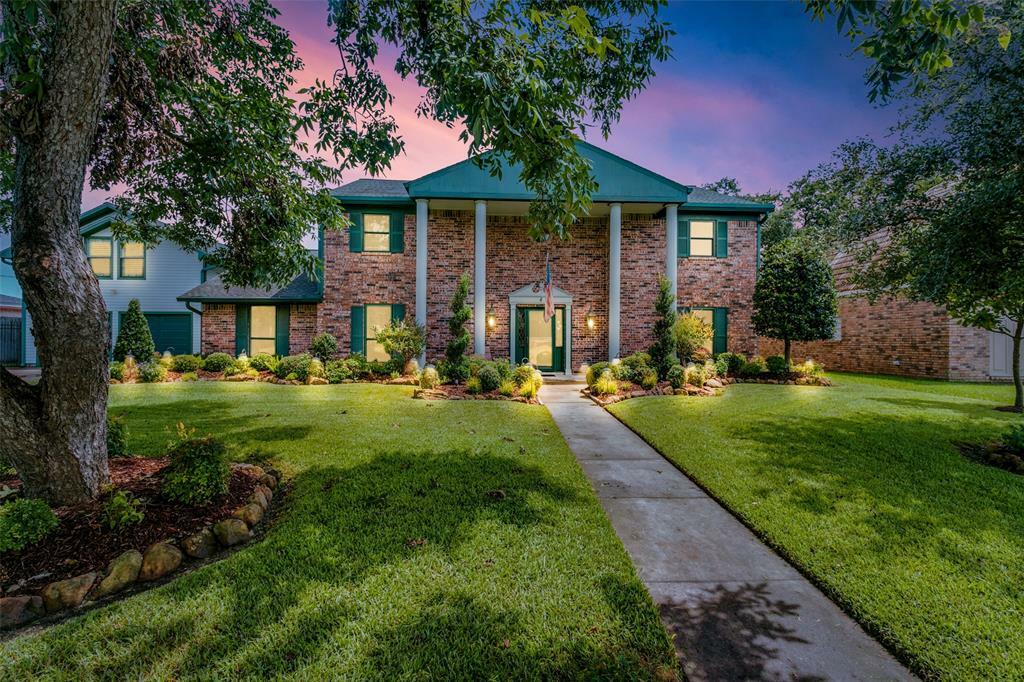 Property Photo:  4819 Country Club View  TX 77521 