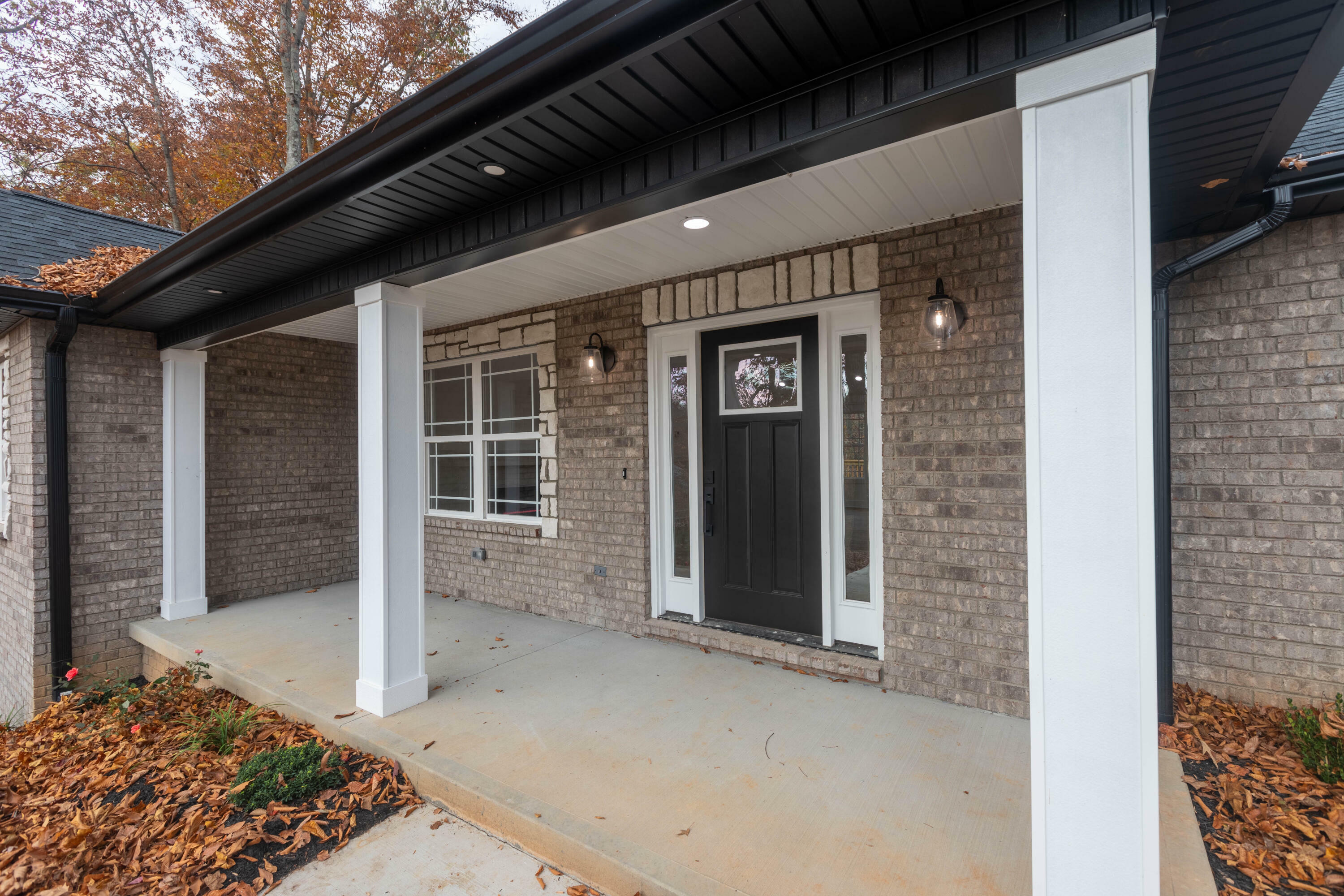 Property Photo:  420 Silver Creek Drive  KY 42503 