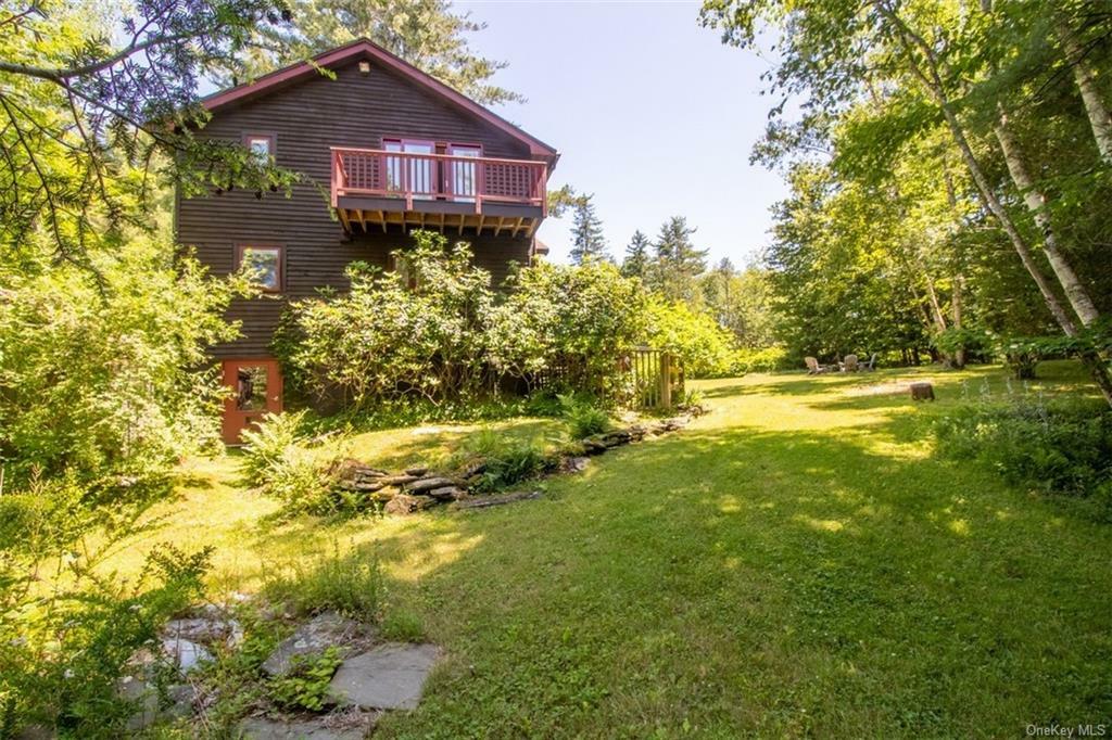 Property Photo:  181 Silver Hollow Road  NY 12495 