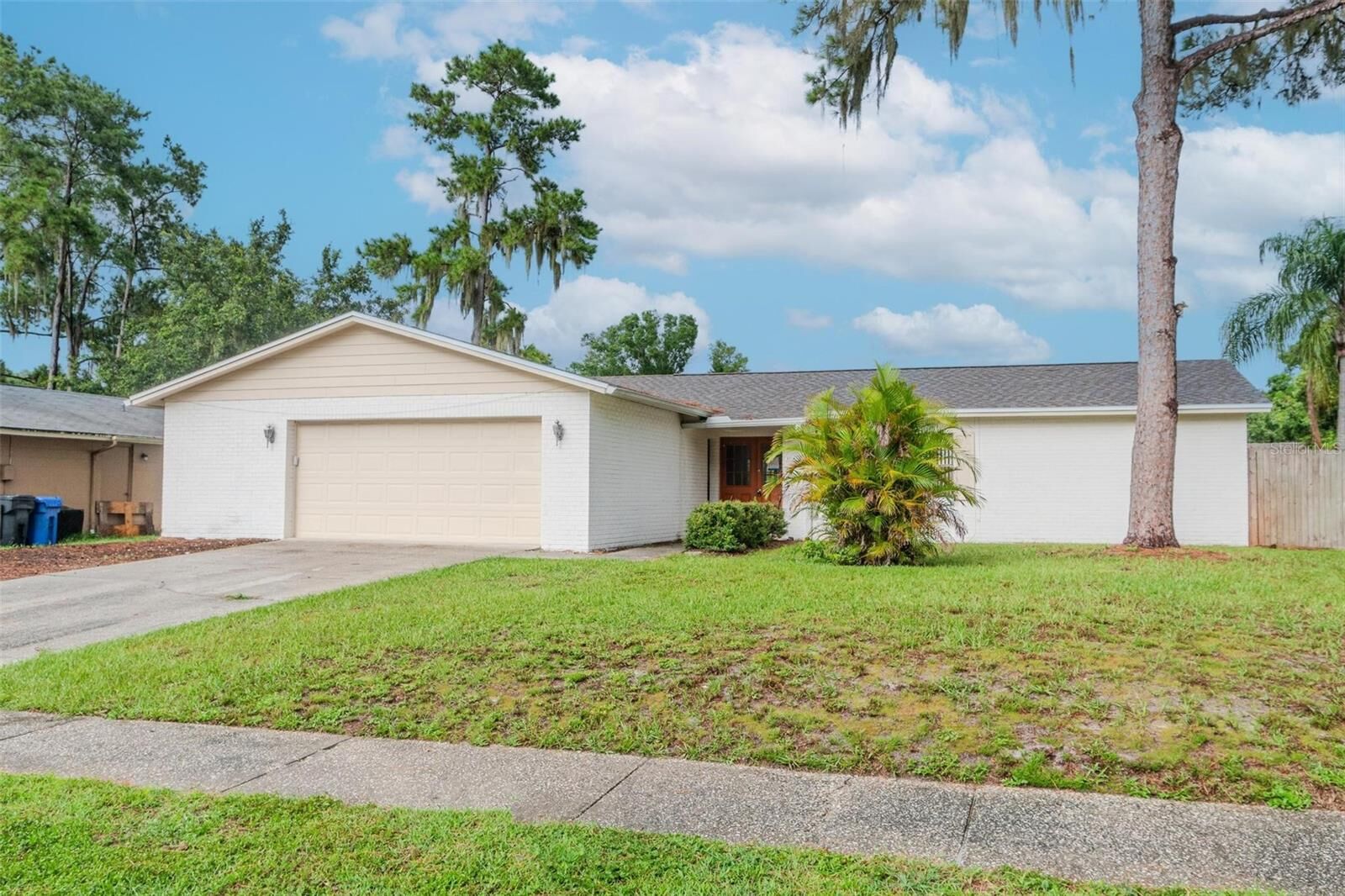 Property Photo: 3714 Sand Pebble Drive FL 33596