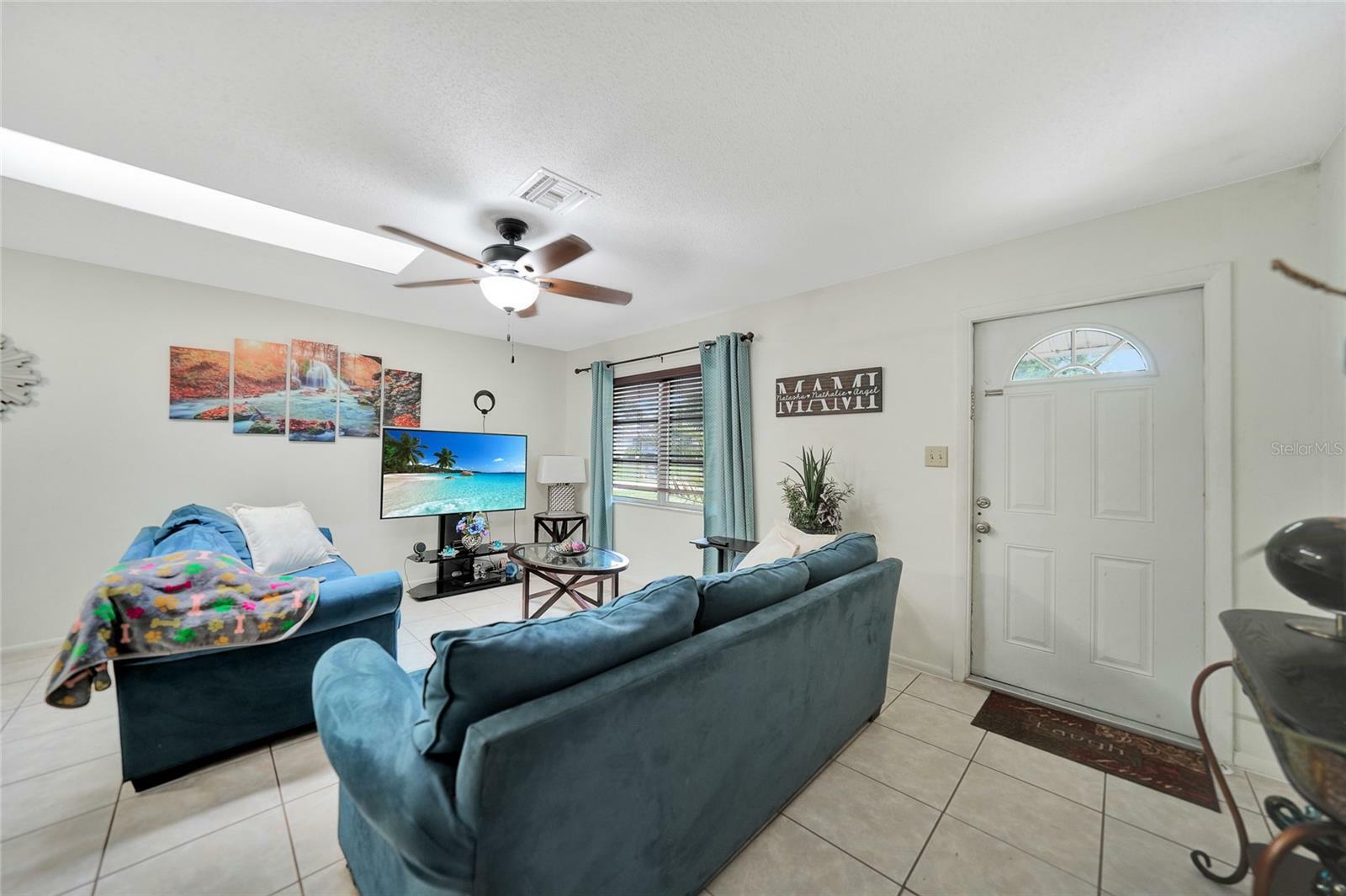 Property Photo:  1621 Hinton Street  FL 33952 