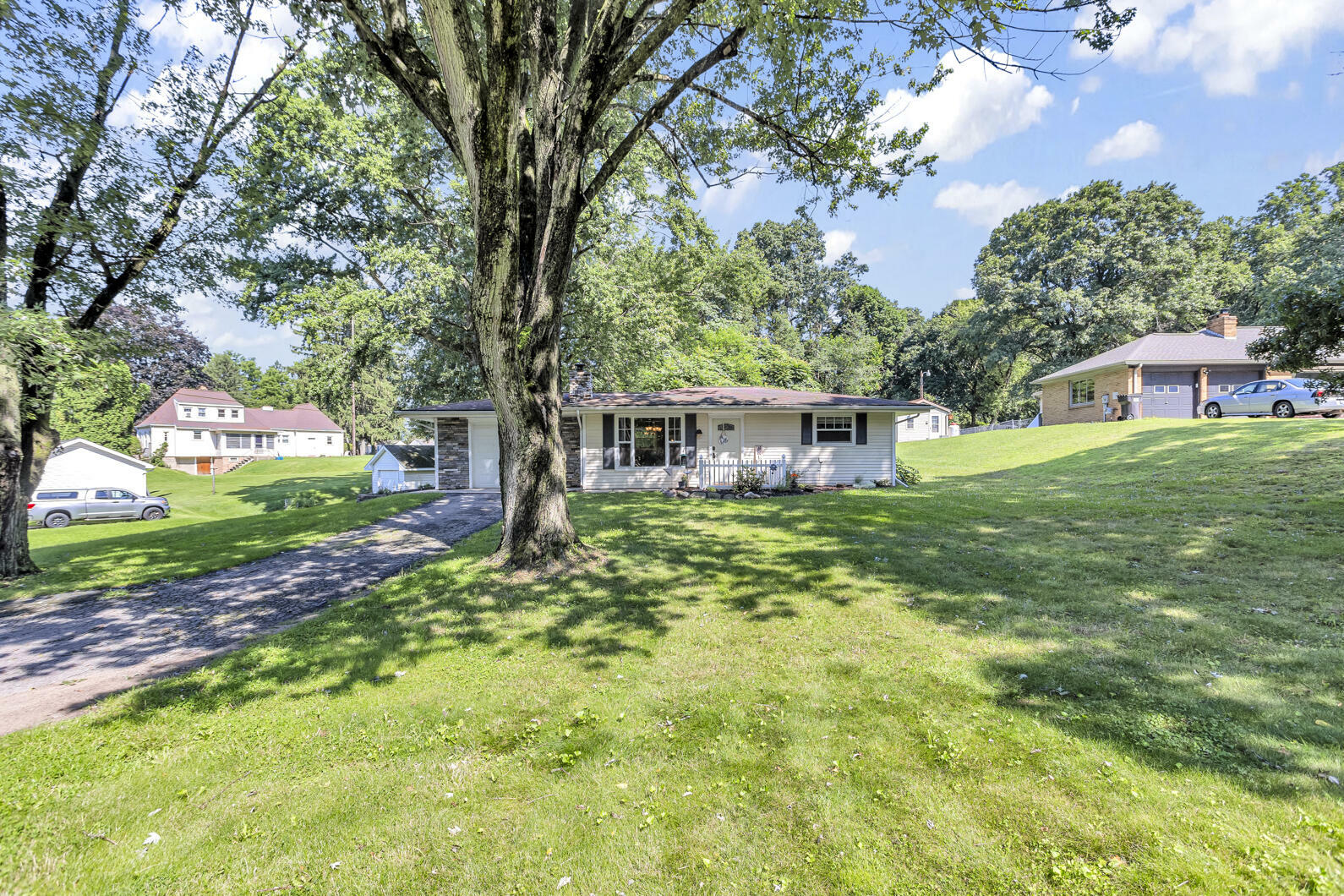 Property Photo:  958 Horton Road  MI 49203 