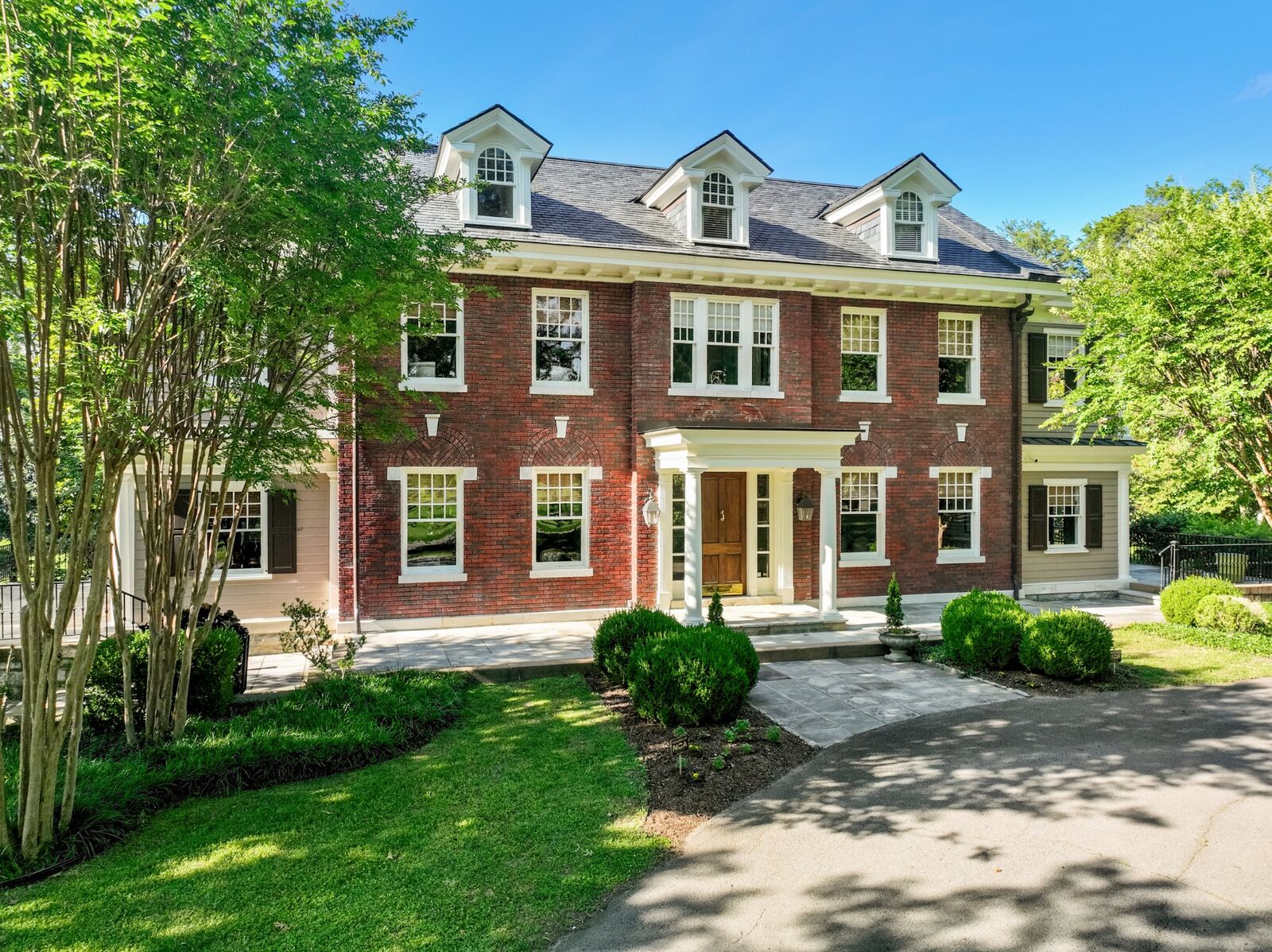 Property Photo: 4414 Howell Pl TN 37205