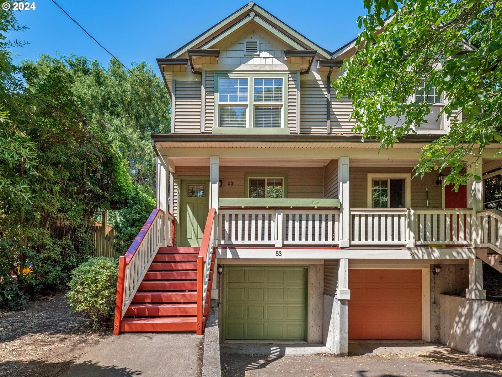 Property Photo:  53 NE Cook St  OR 97212 