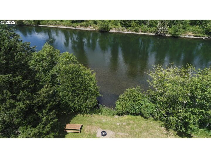 Property Photo: 387 Collins Rd WA 98591