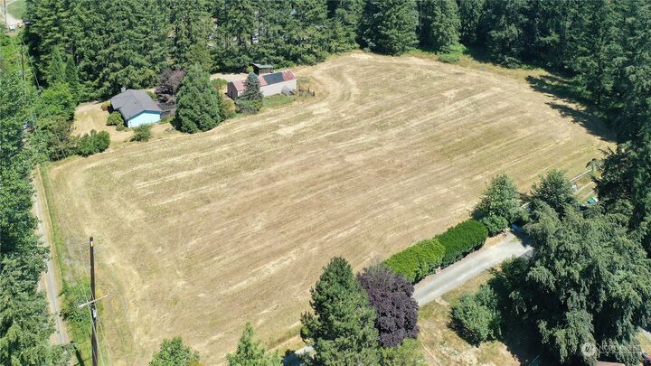 Property Photo:  2026 324th Avenue NE  WA 98014 