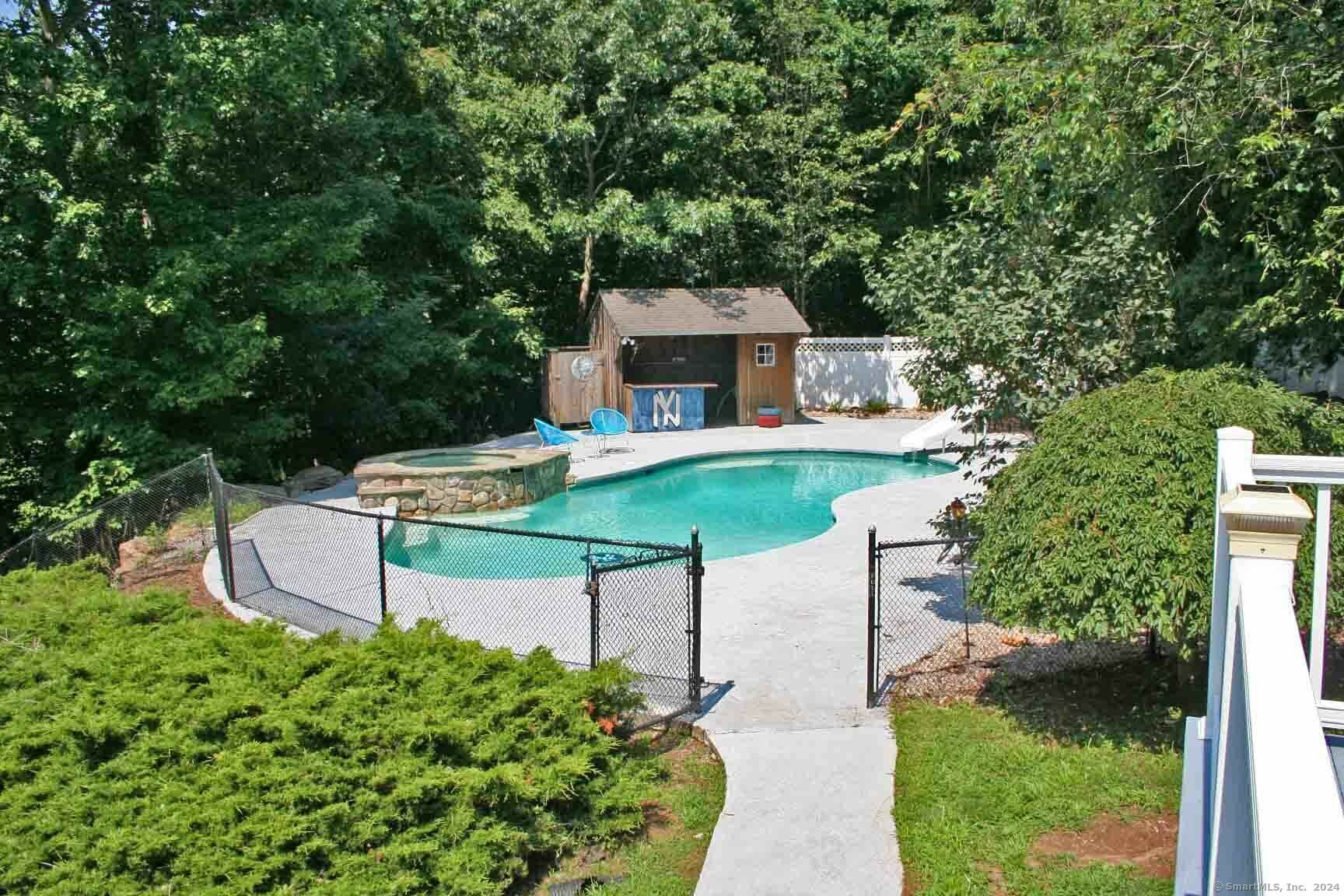 Property Photo:  14 Jobs Pond Road  CT 06480 