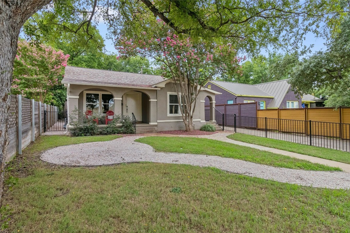 Property Photo:  1409 Newfield Lane  TX 78703 