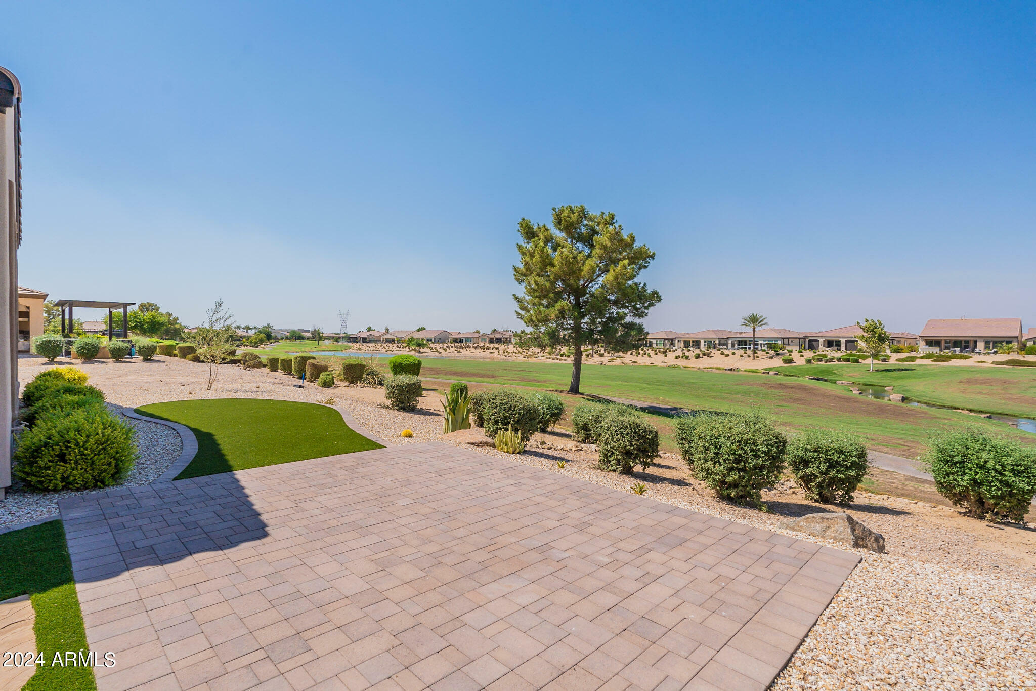 Property Photo:  588 E Peach Tree Street  AZ 85140 