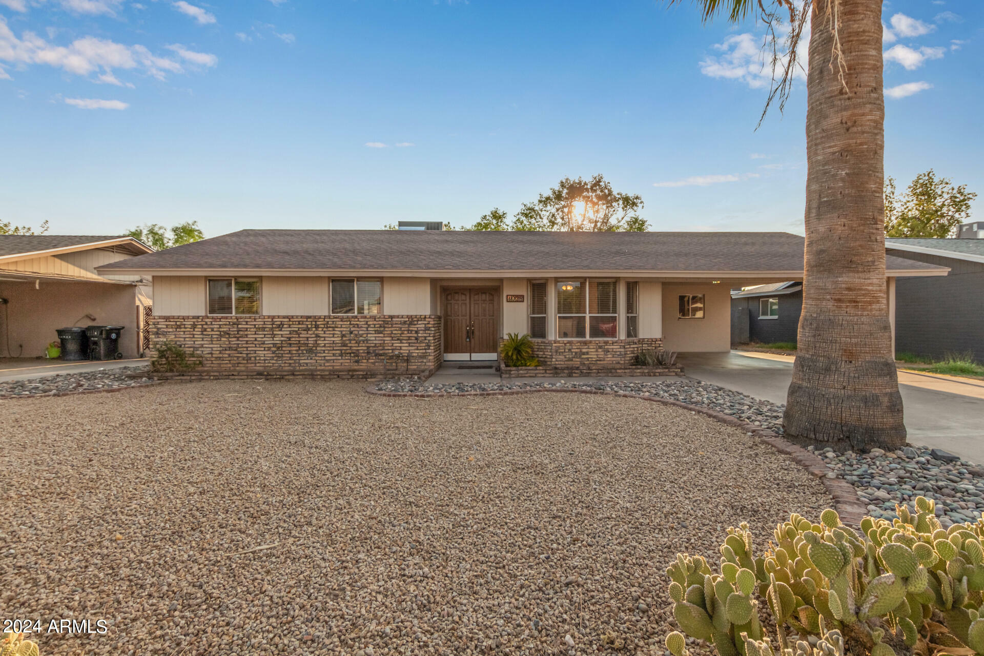 Property Photo:  1038 S Spur --  AZ 85204 