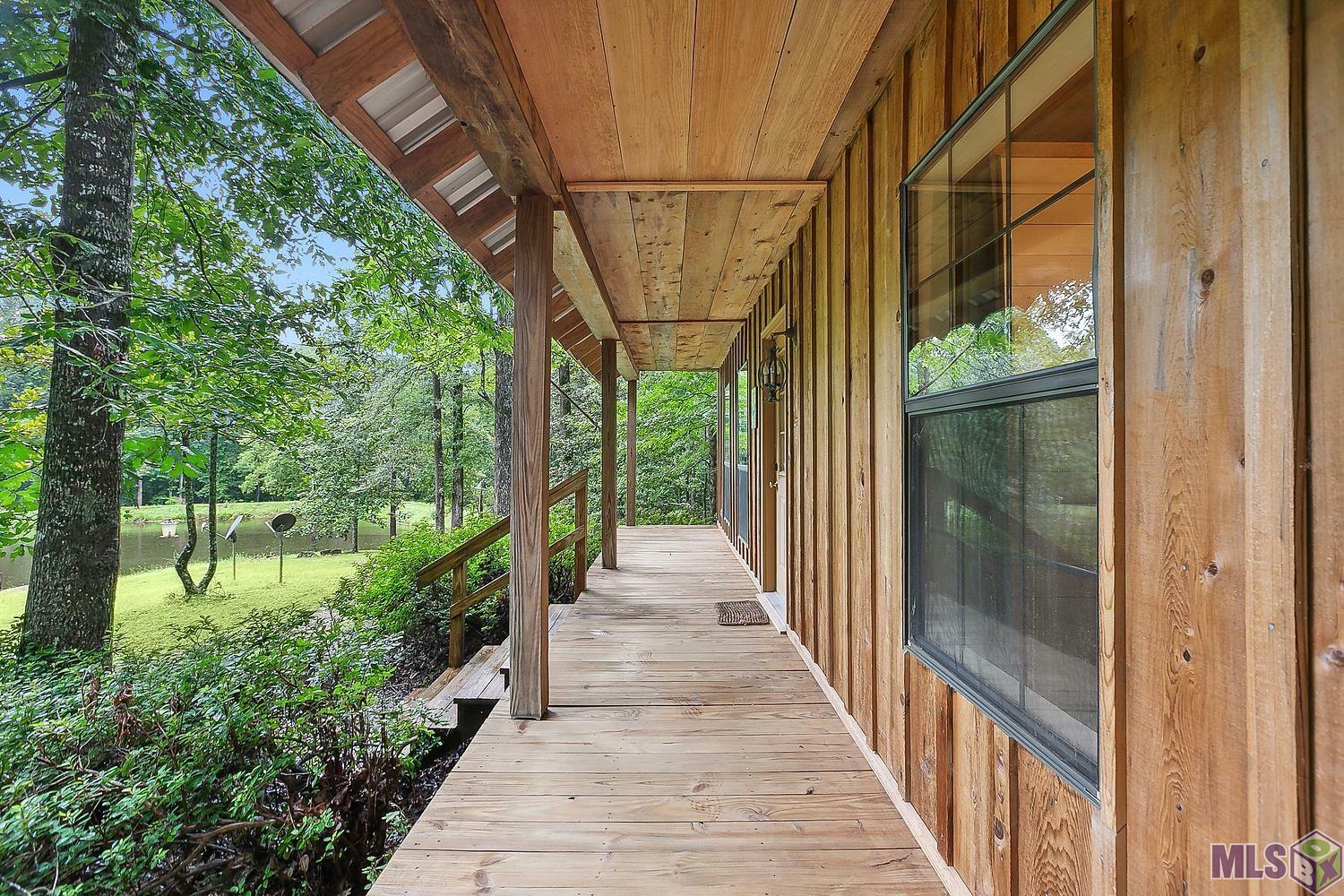 Property Photo:  10448 Byrnes Rd  LA 70775 