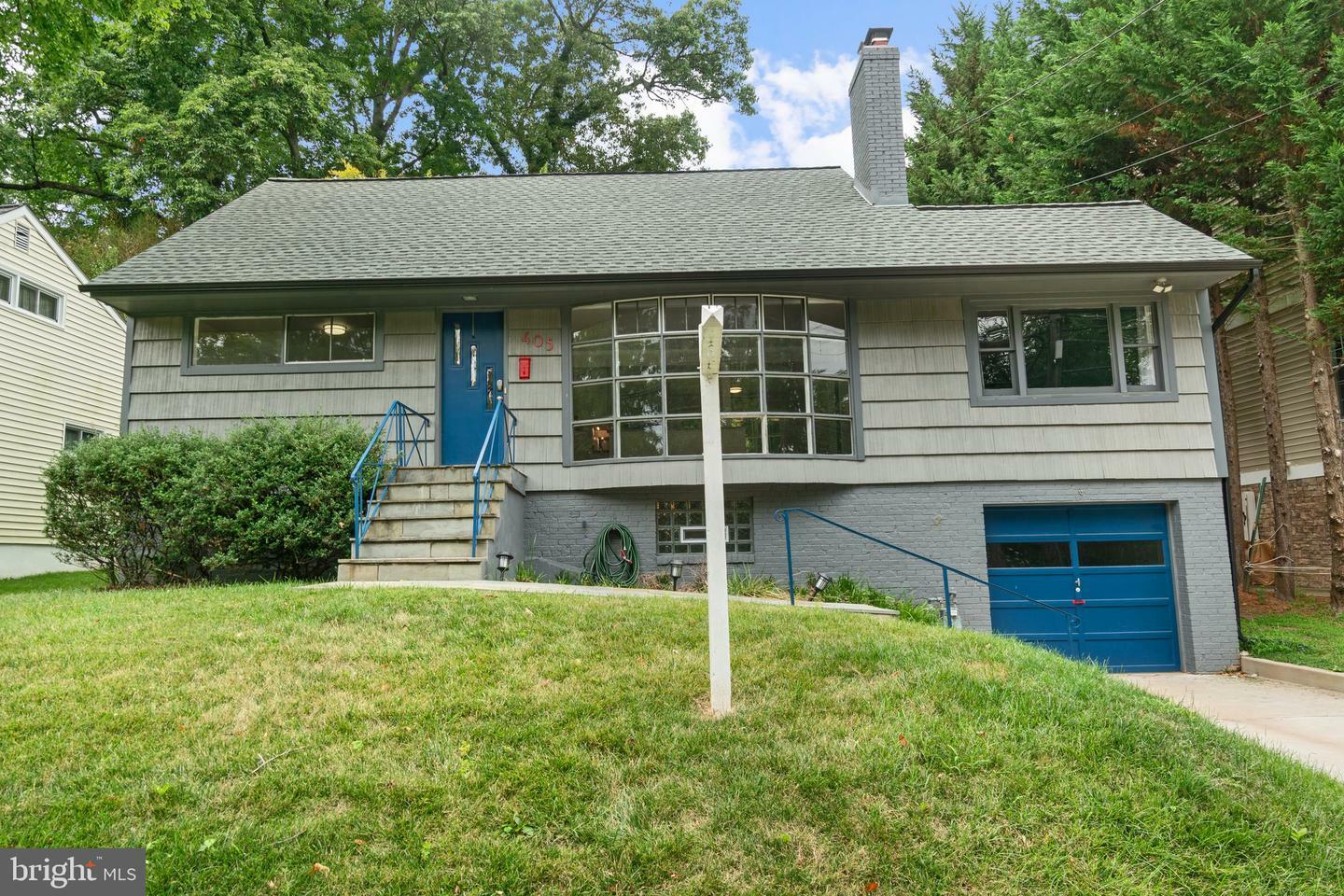 Property Photo:  405 Ritchie Parkway  MD 20852 