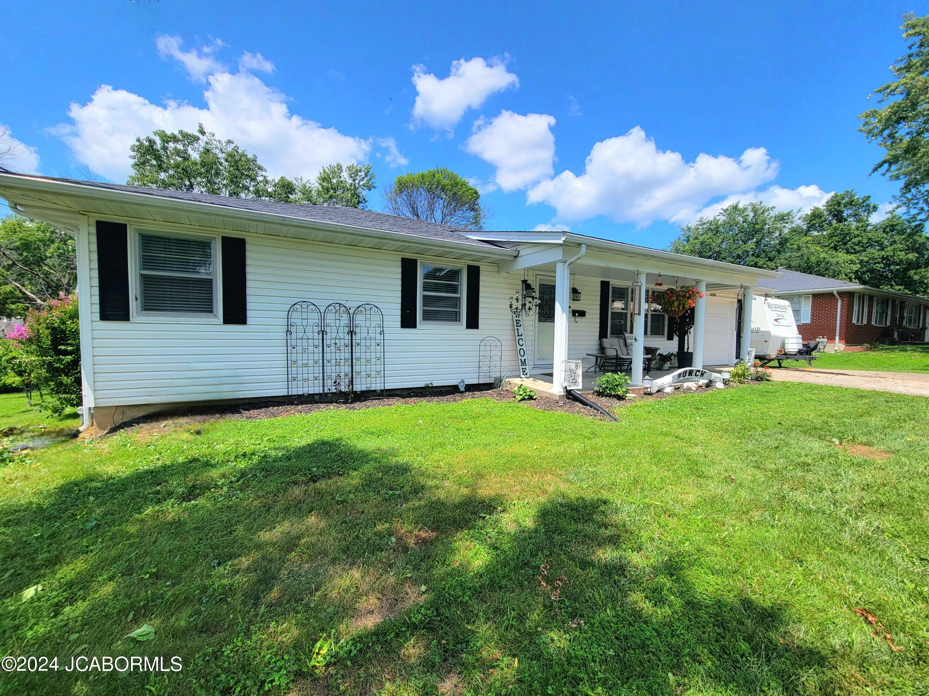 Property Photo:  1009 Chippewa Drive  MO 65251 