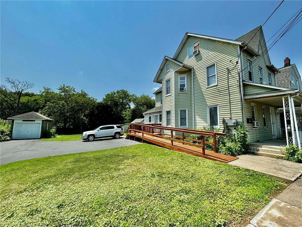 Property Photo:  335 B Lincoln Avenue  PA 18064 