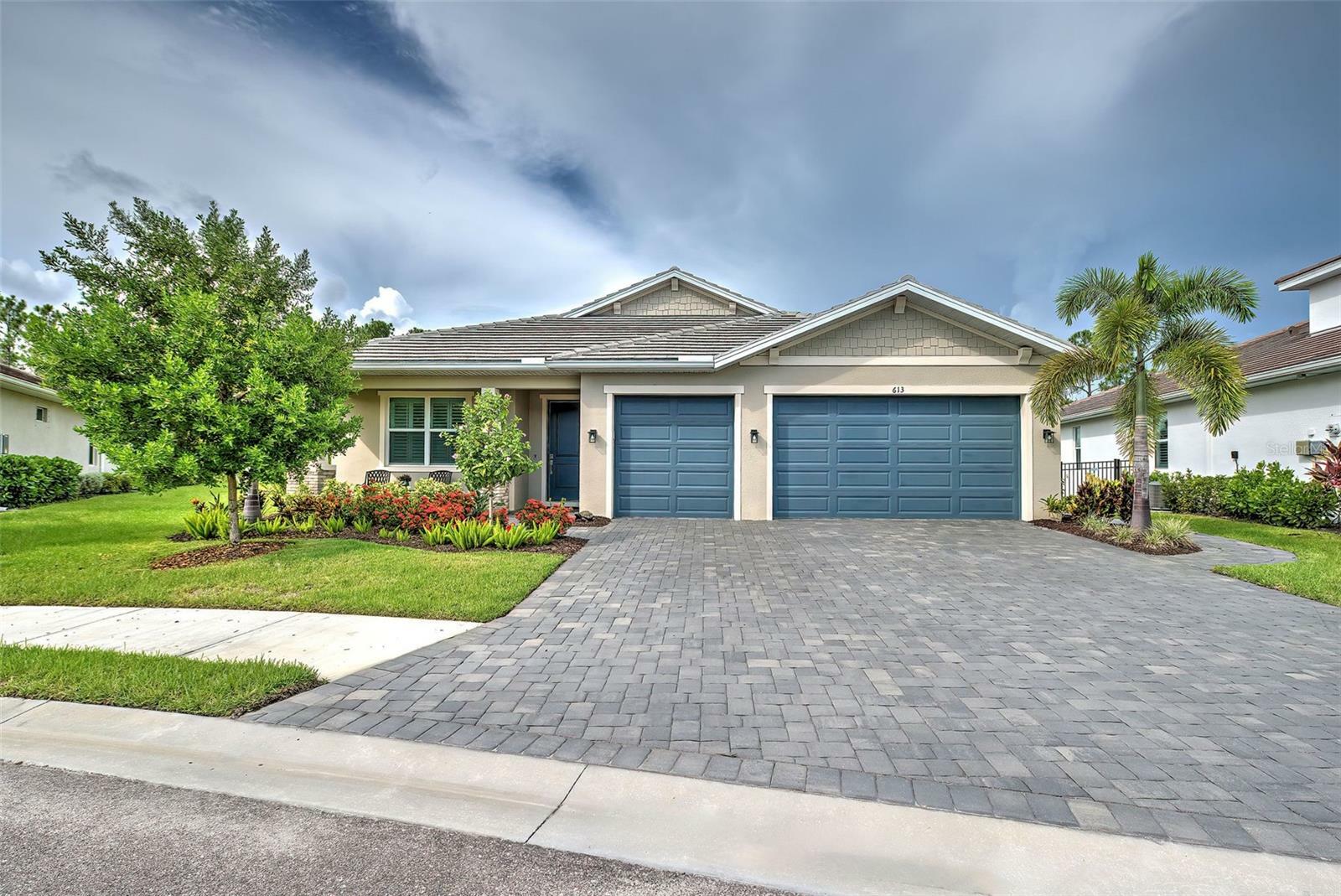 Property Photo:  613 Mistiflower Circle  FL 34275 