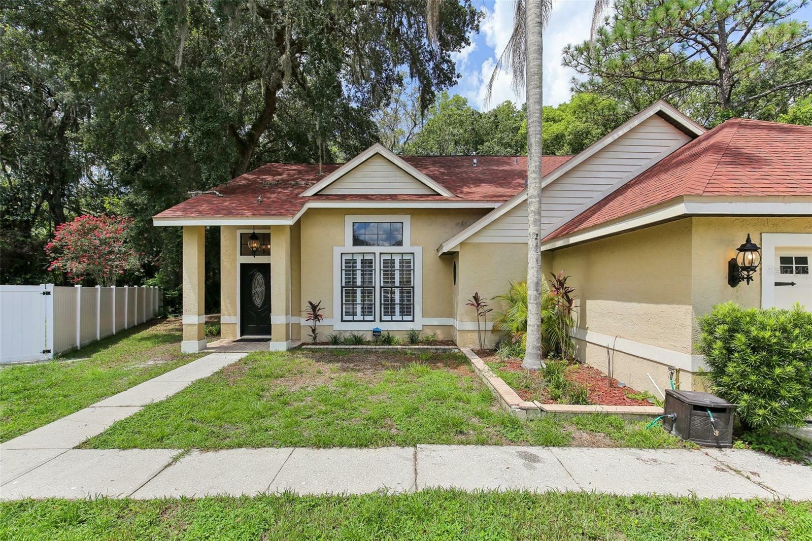 Property Photo:  10462 Copperwood Drive  FL 34654 