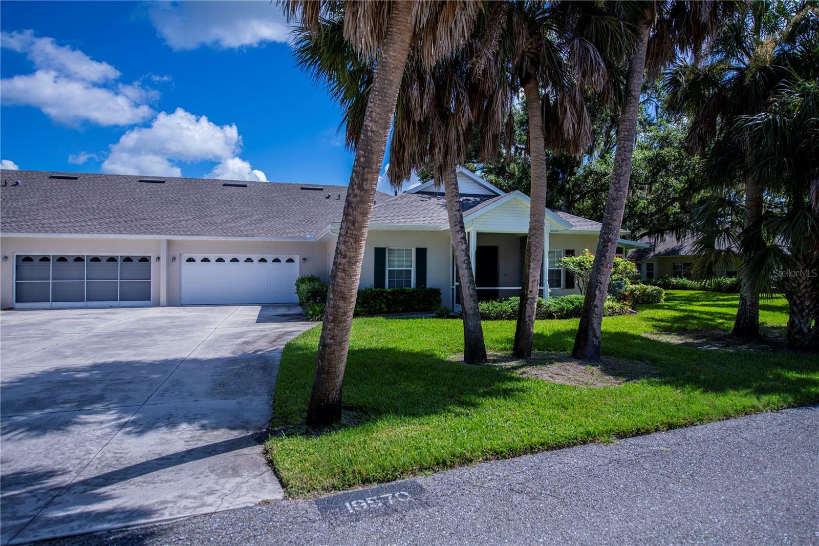 Property Photo:  19570 Heritage Oak Boulevard  FL 33948 