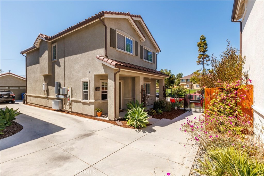 Property Photo:  236 Scarlett Circle  CA 93444 