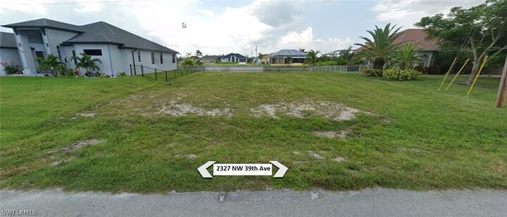 Property Photo: 2327 NW 39th Avenue FL 33993
