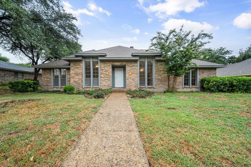 Property Photo:  1015 Lansdale Drive  TX 75116 