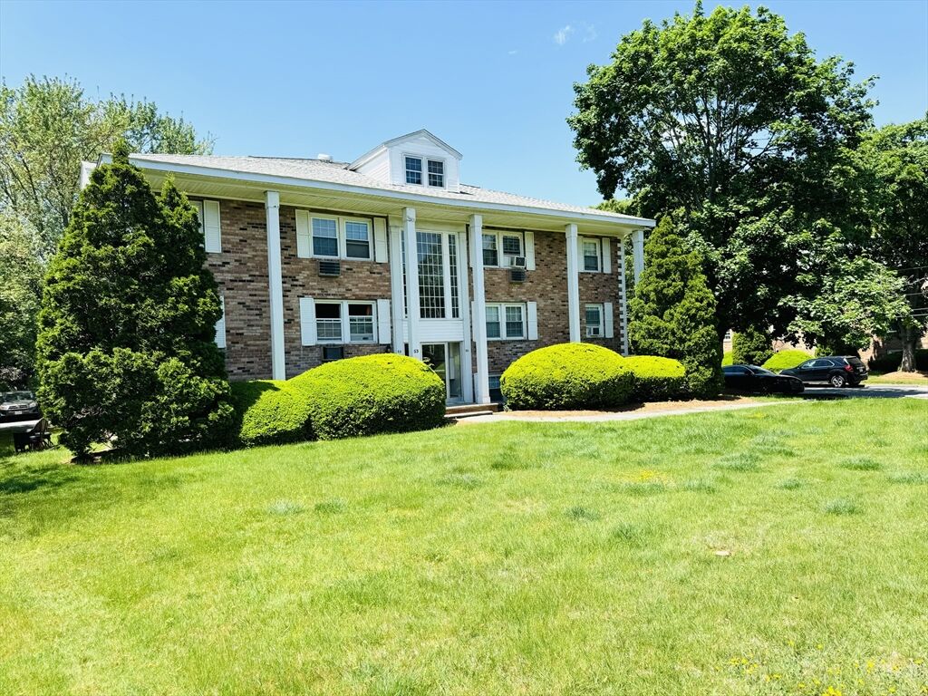Property Photo:  53 N Billerica Rd 2  MA 01852 