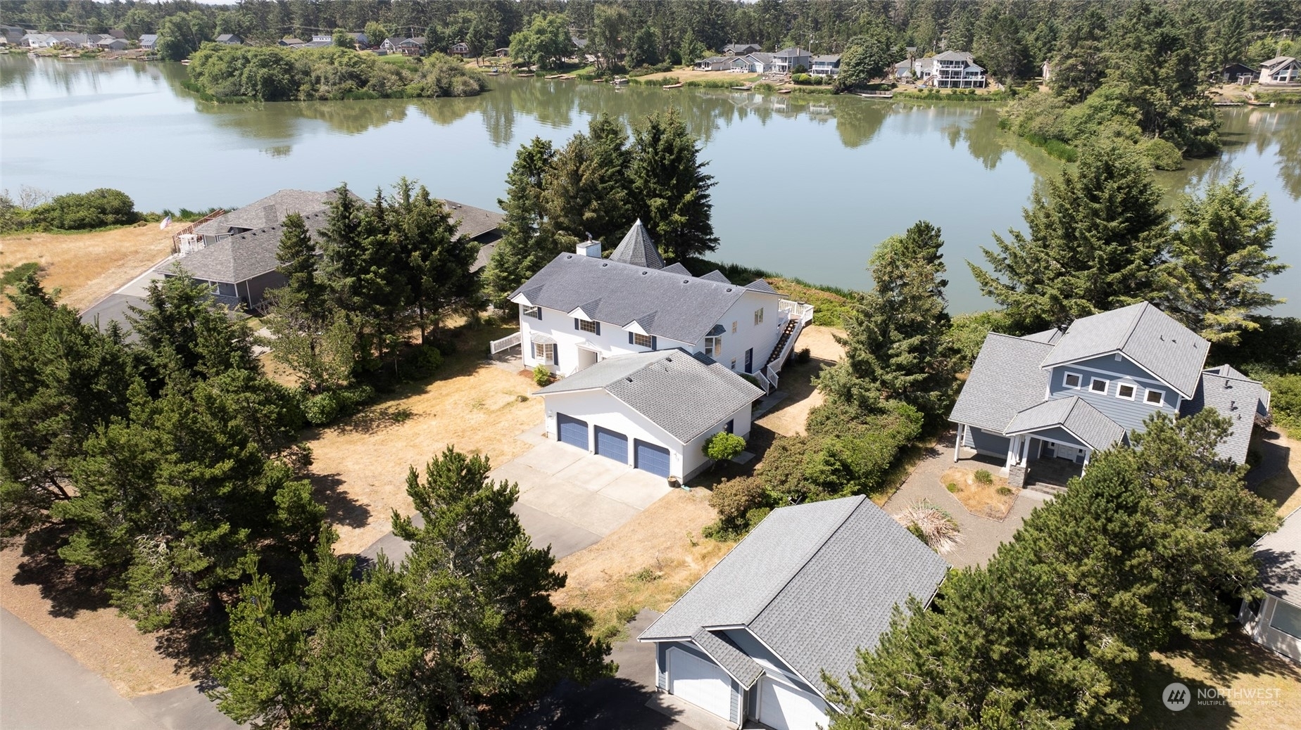 Property Photo:  377 Eagle Nest Court SE  WA 98569 