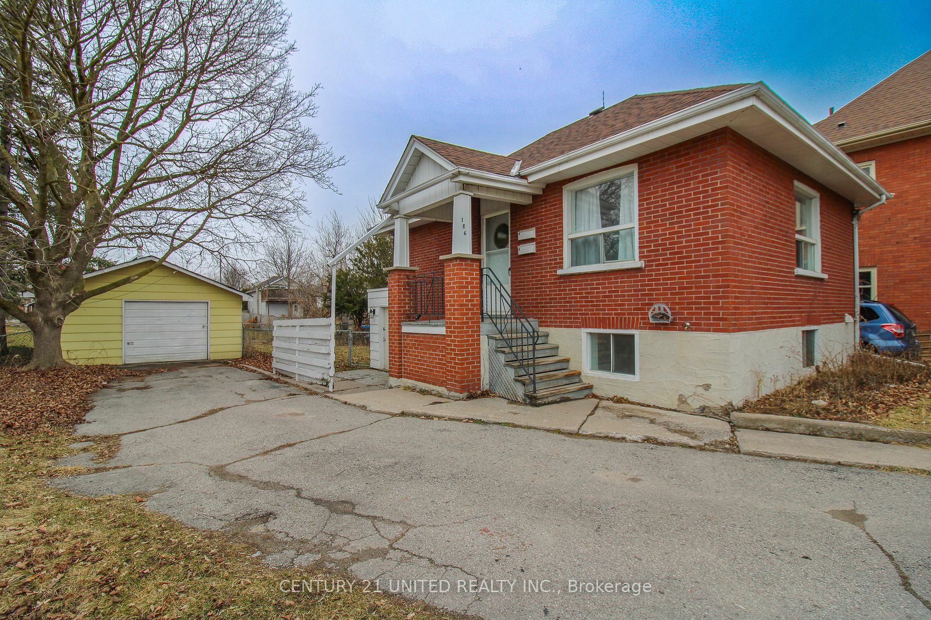 Photo de la propriété:  186 Westcott St  ON K9J 2G8 